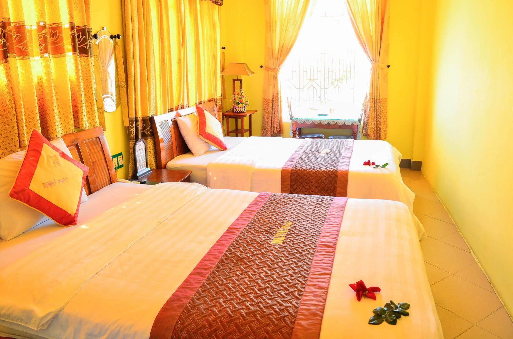 Nhu Phu Hotel Hué Extérieur photo